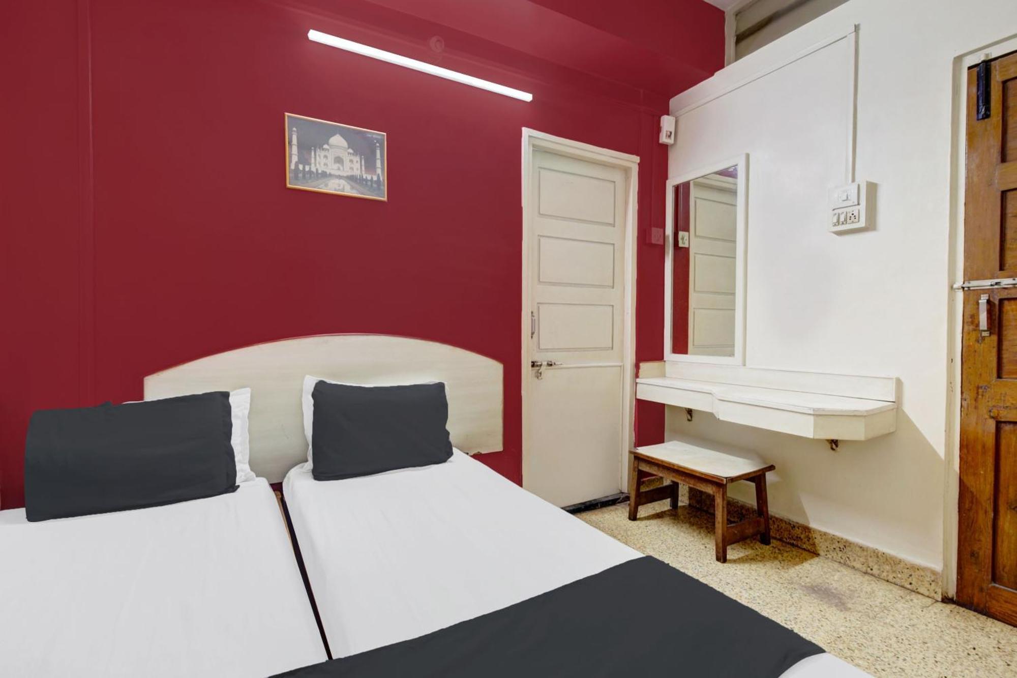 Отель Spot On Shree Ram Residency Хубли Экстерьер фото